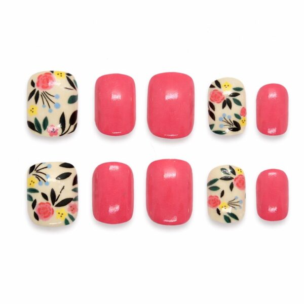 pink-press-on-nails-floral-pop-short-square-design-glamour-woman