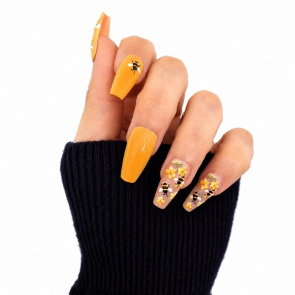bee-and-floral-long-square-press-on-nails-on-hand
