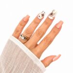dandelion-flower-press-on-nails-medium-square-size