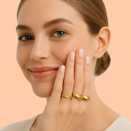 GlamourWomen short nails