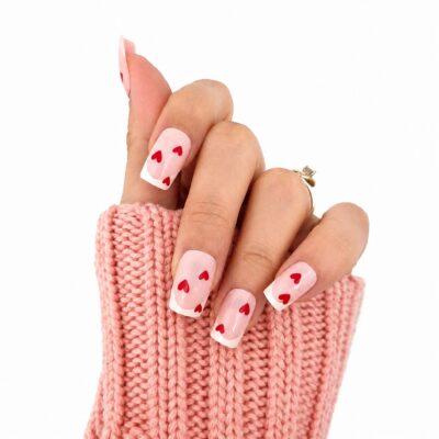 blush-heart-medium-square-press-on-nails-on-hand