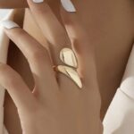 golden-muse-gold-statement-ring-from-glamour-woman