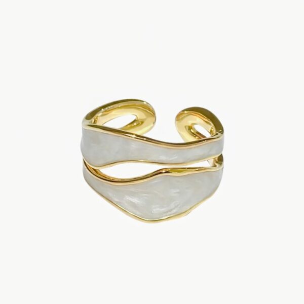 ivory-wave-elegance-gold-wave-ring