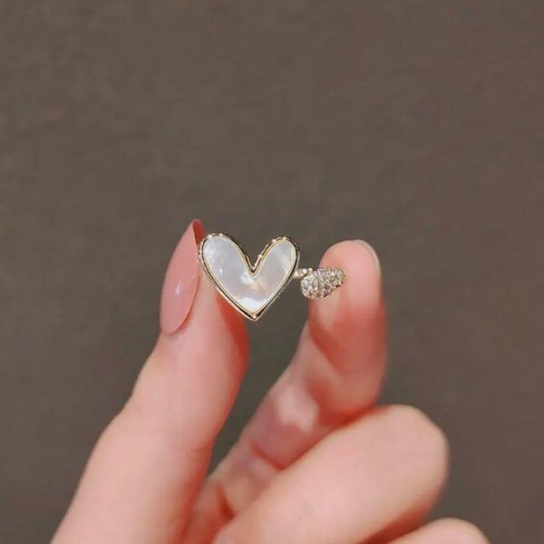 pearl-heart-whisper-heart-statement-ring-from-glamour-woman