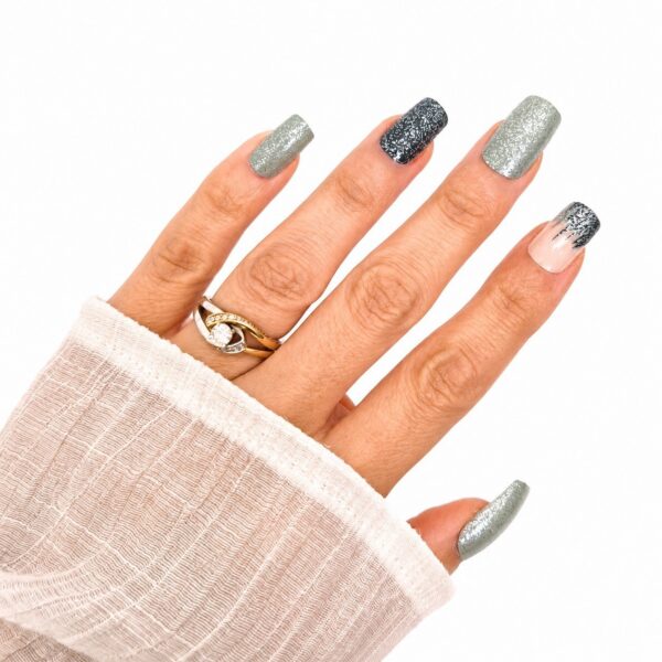silver-glitter-green-medium-square-size-press-on-nails