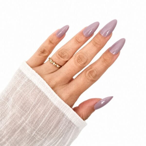 lilac-veil-press-on-nails